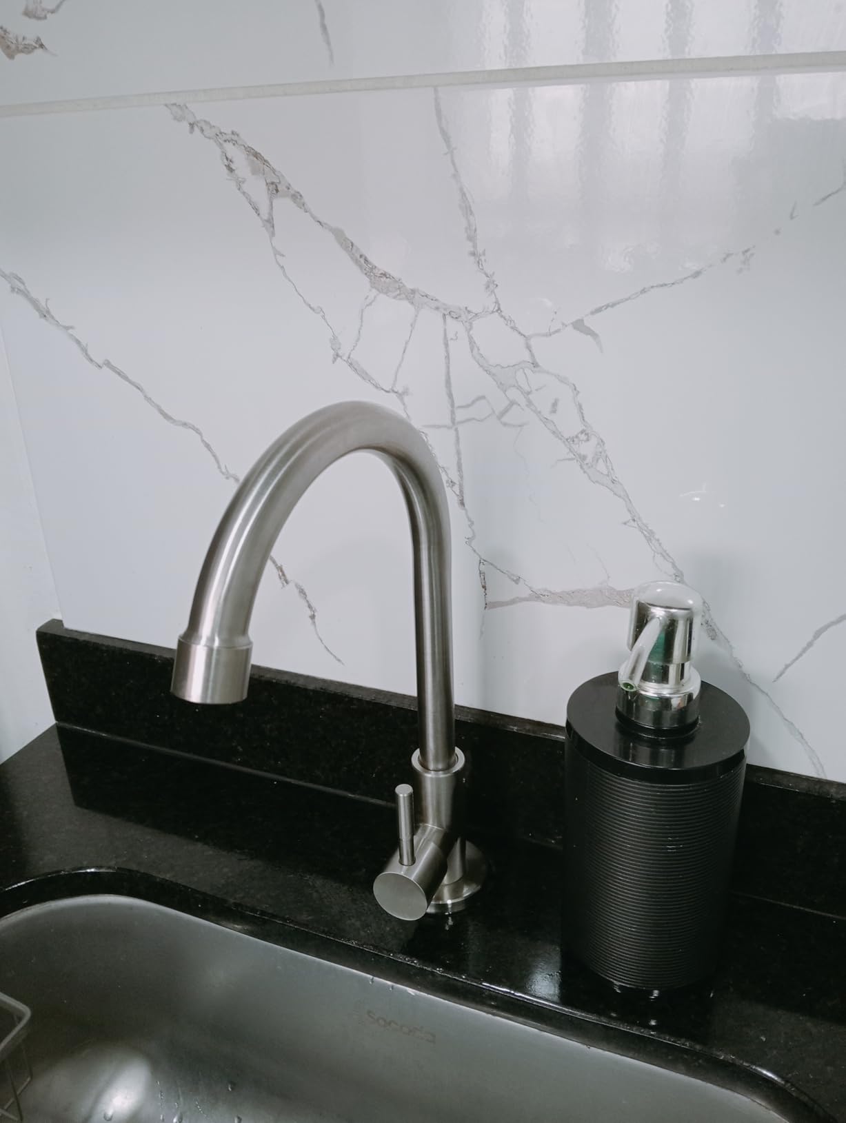 Heyalan Single Handle Cold Water Bar Sink Faucet, 360° Swivel, Matte Black customer photo 1