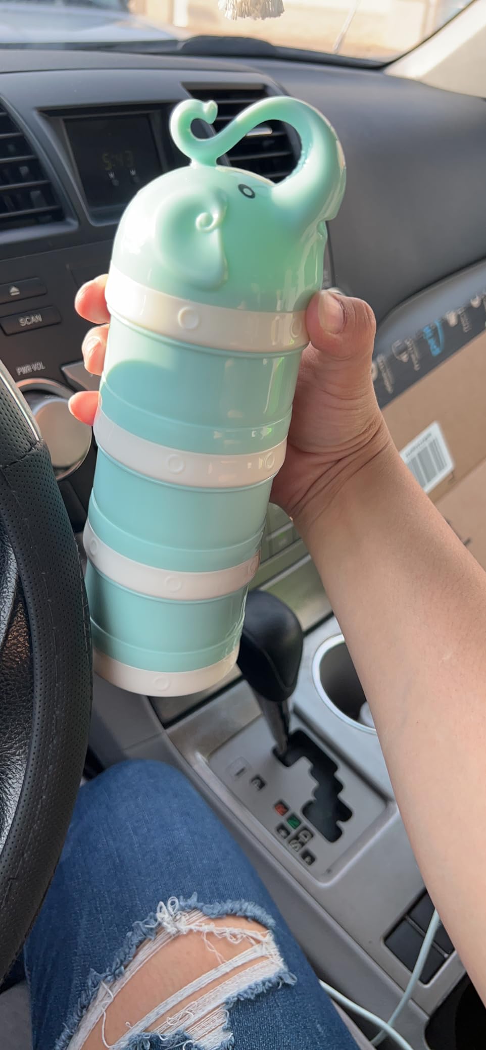 Baby Milk Powder Formula Dispenser, Stackable Formula Dispenser Container Mixie Bottle for Travel, Large Capacity Formula Holder and Snack Storage, Non-Spill, Powder Leakage Free, BPA Free (Green) customer photo 2