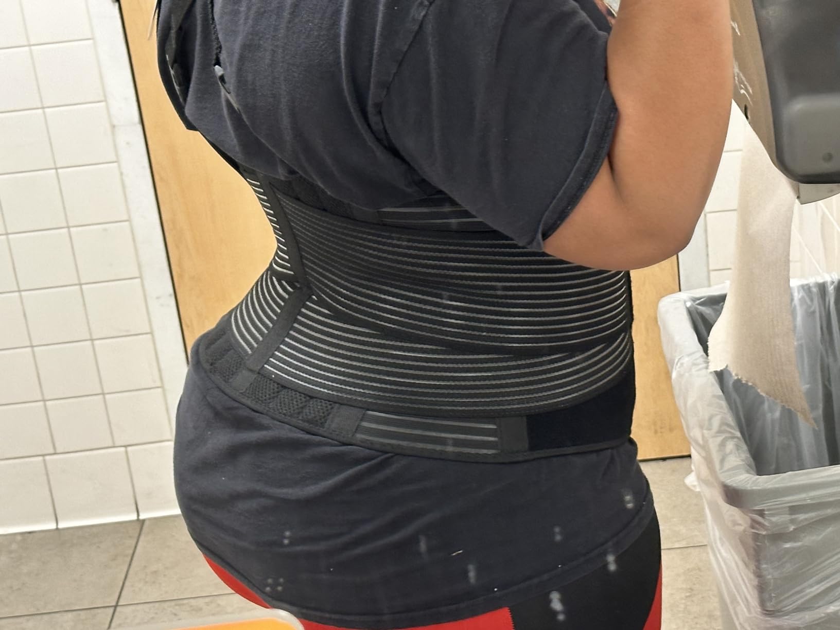 Back Brace for Lower Back Pain, Lumbar Support for Women&Men 02 Black-L customer photo 2