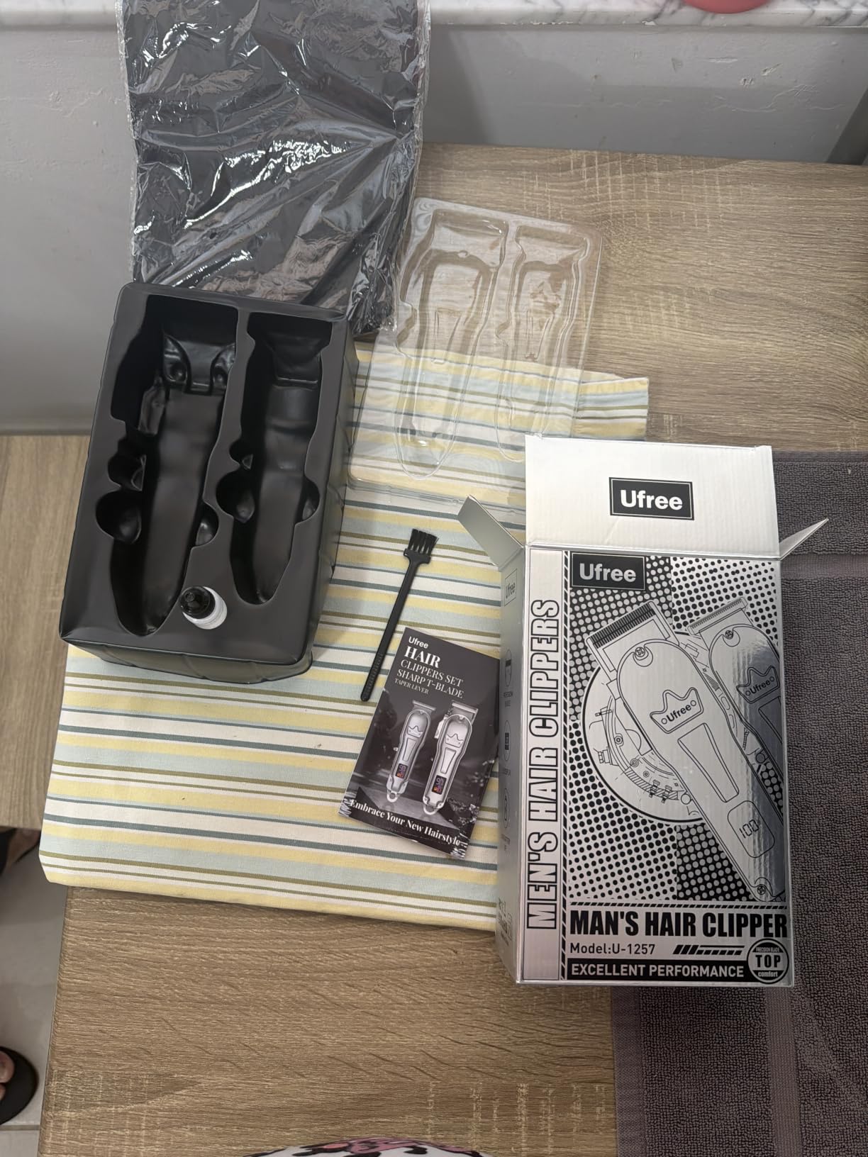 Ufree Hair Clippers for Men, Cordless Trimmer Set with LED Display, Silver customer photo 1