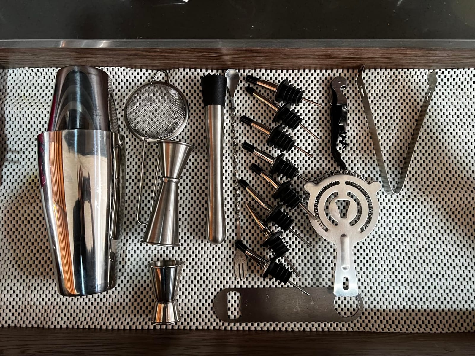 Cocktail Shaker Set, 16 Piece Bartender Kit, Cocktail Shaker, Stainless Steel Bar Set Accessories, Coktail Set, Boston Shaker, Drink Mixer Shaker, Bartending Bar Tools with Muddler Spoon Jigger customer photo 1