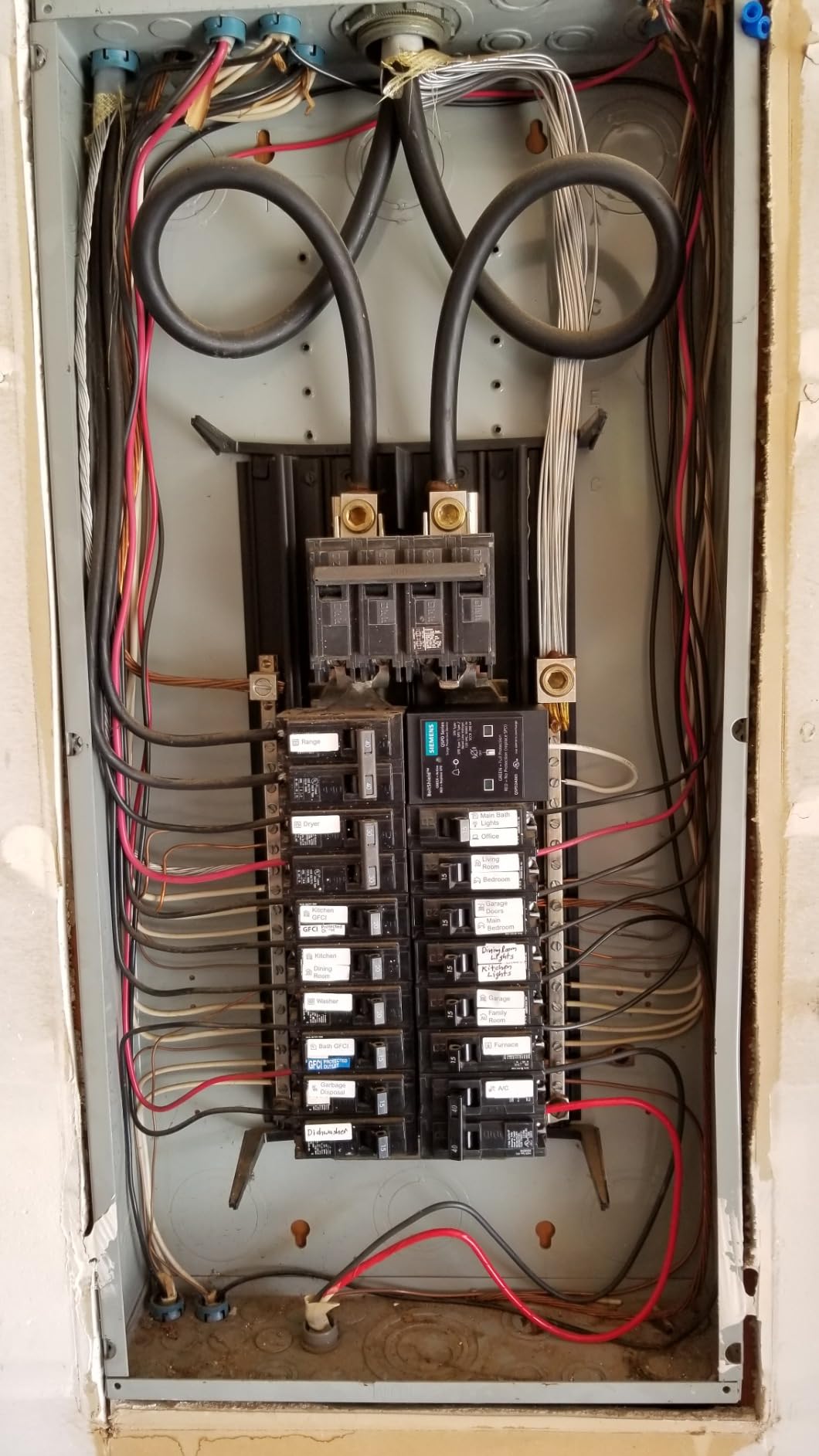 SIEMENS BOLTSHIELD Plug-in Surge Protection Device 2-Pole 65kA 120/240V, 1Ø, 3W customer photo 2