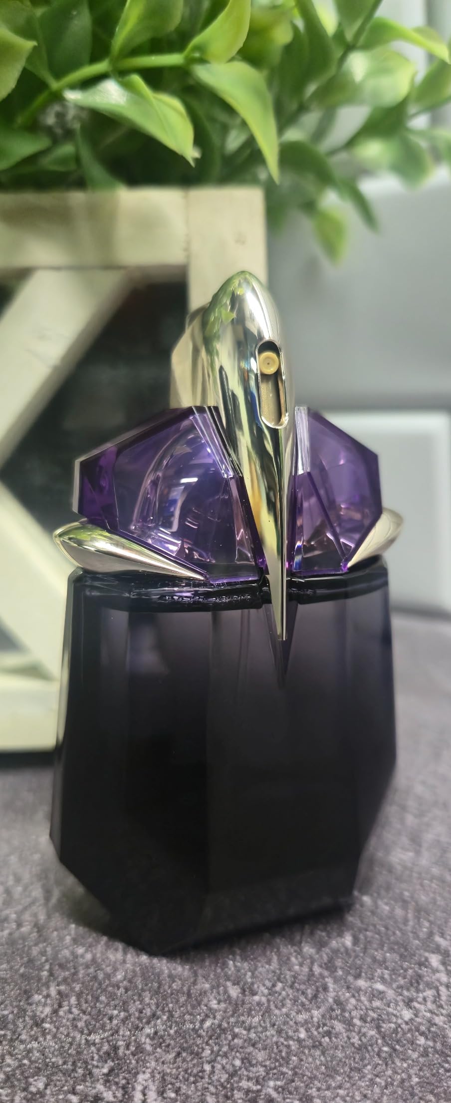 Mugler Alien Eau de Parfum - Long Lasting Floral Woody Womens Perfume customer photo 2