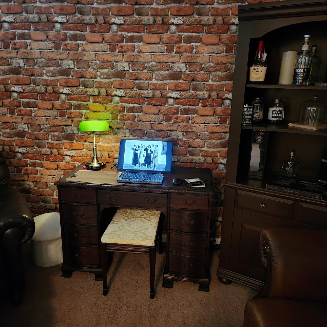 Bankers Lamp with 2 USB Ports, Touch Control Green Glass Desk Lamp with Brass Base, 3-Way Dimmable Vintage Desk Lamp for Home Office Workplace Nightstand Bedroom Library Piano, LED Bulb Included customer photo 1