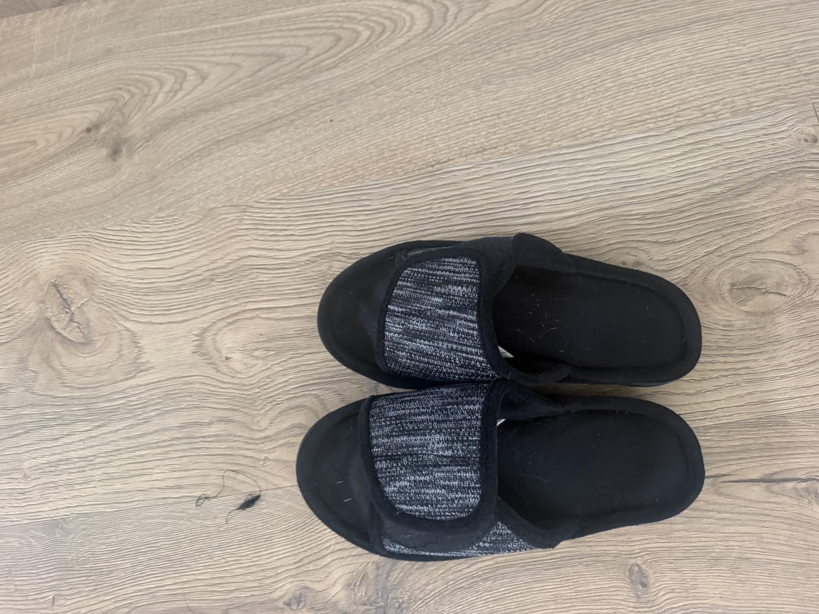RockDove Women's Adjustable Wrap Memory Foam Slide Slipper customer photo 1