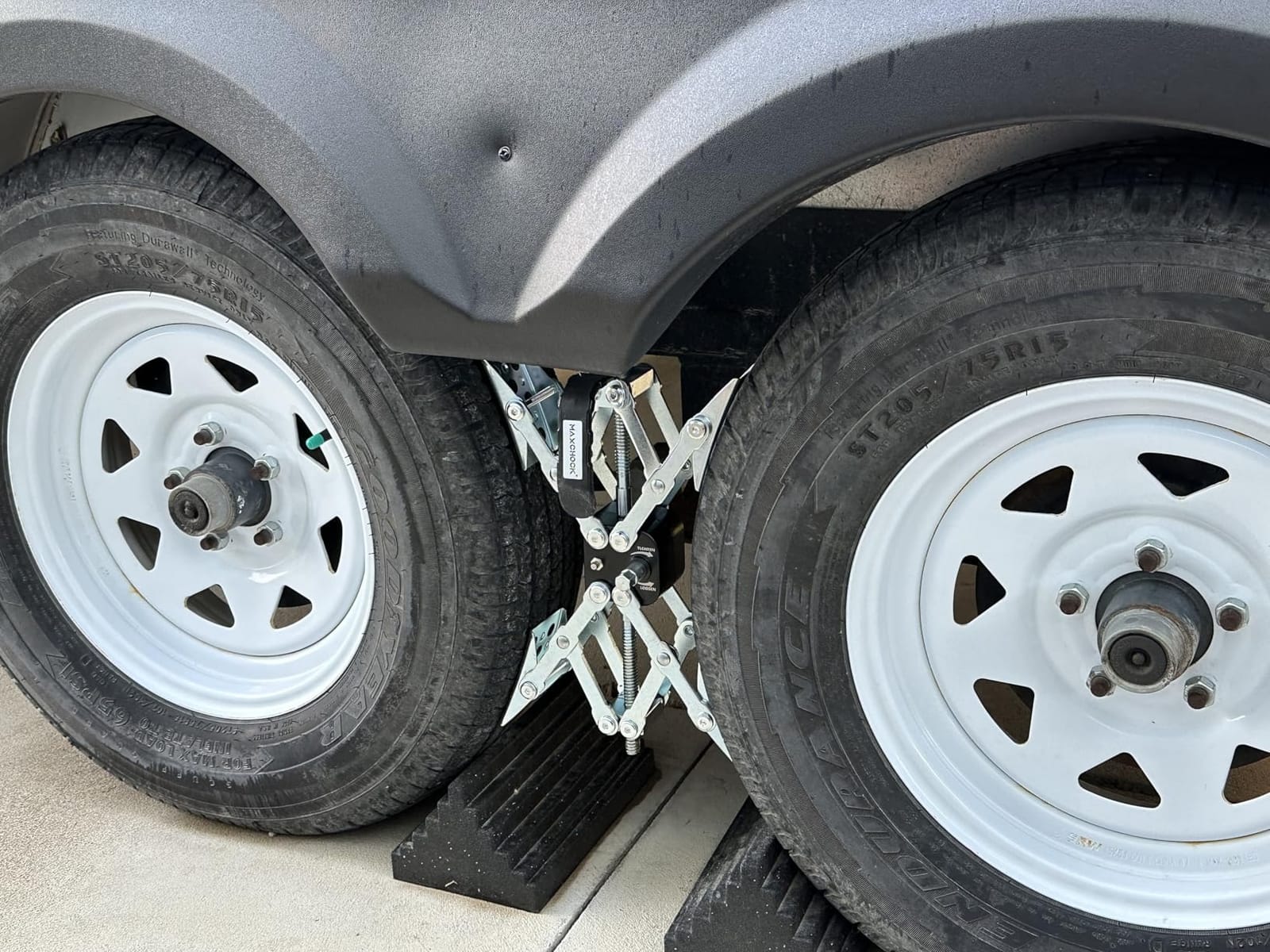 X-Shaped RV Stabilizer Wheel Chock (Allow Drill Adjust) Dual Axel RV Travel Trailer Camper Tire While Camping -2 Pack customer photo 1