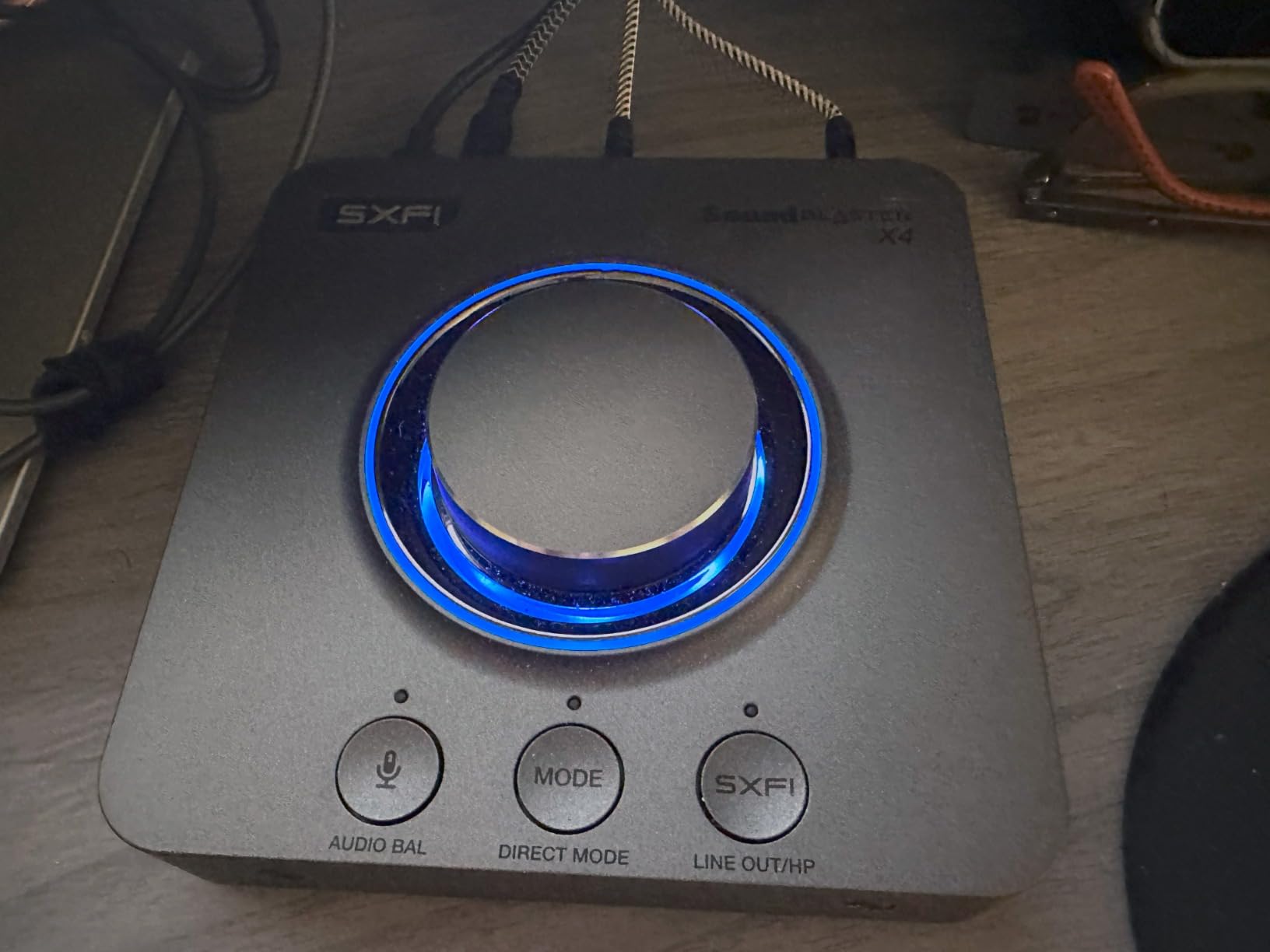 Sound Blaster X4, External USB DAC & Headphone Amp, 7.1 Surround customer photo 1