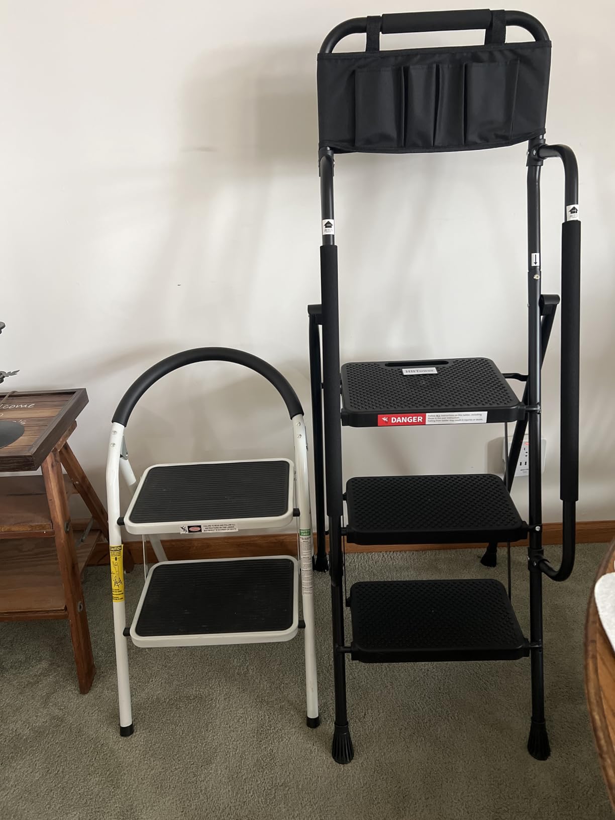 HBTower Step Ladder with Handrails, 4 Step Ladder with Attachable Tool Bag customer photo 1