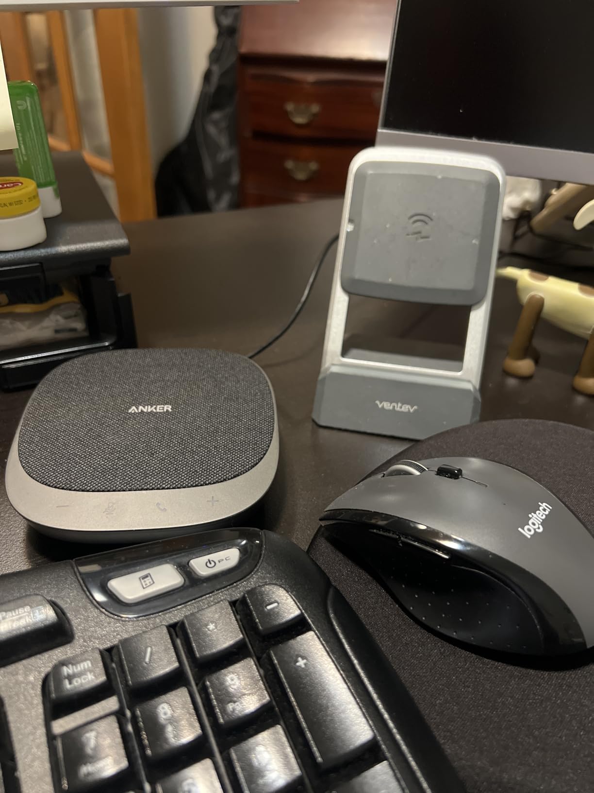 Anker PowerConf S330 USB Speakerphone for Home Office, Plug and Play | Conference Microphone, 360° Voice Coverage, Smart Voice Enhancement, Powerful Sound, Desktop PC Speaker, Online Meetings customer photo 1