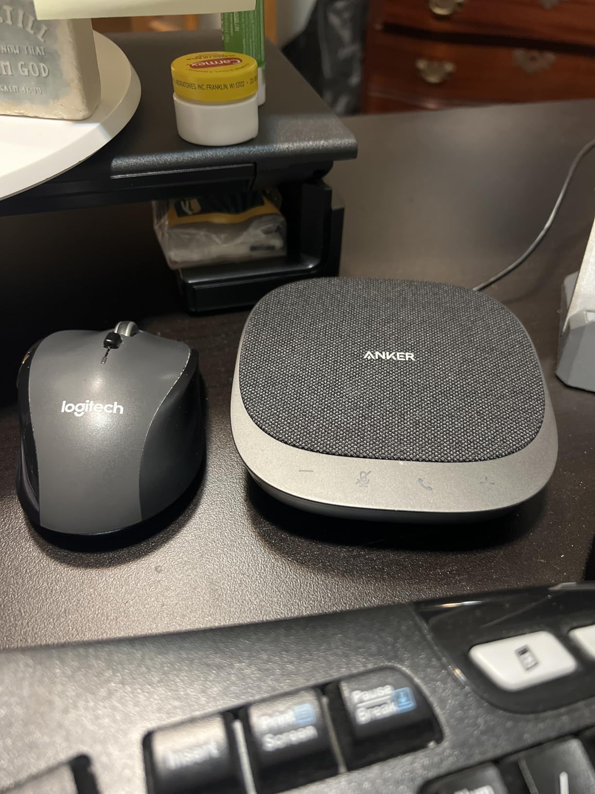Anker PowerConf S330 USB Speakerphone for Home Office, Plug and Play | Conference Microphone, 360° Voice Coverage, Smart Voice Enhancement, Powerful Sound, Desktop PC Speaker, Online Meetings customer photo 2