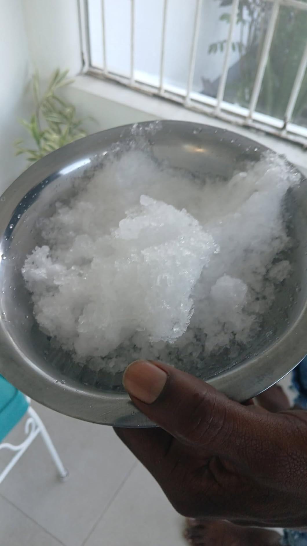 Reespring Snow Cone Machine Shaved Ice Machine Ice Crusher with 4 Blades Kitchen Electric for Shaved Ice and Snow Cone (300W 2000r/min) Comes with a Free Ice Pick, Ice Cube Tray, 6 Syrup Dispensers customer photo 2