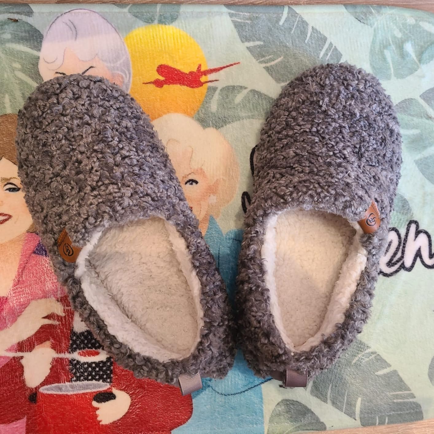 EverFoams Women's Soft Curly Slippers Memory Foam Lightweight House Shoes customer photo 1