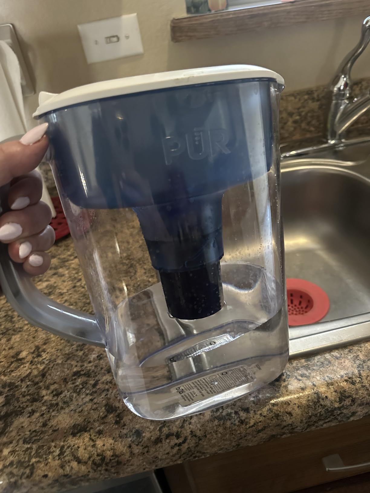 PUR 7-Cup Water Filter Pitcher, Includes 1 Genuine PUR Filter, White customer photo 1