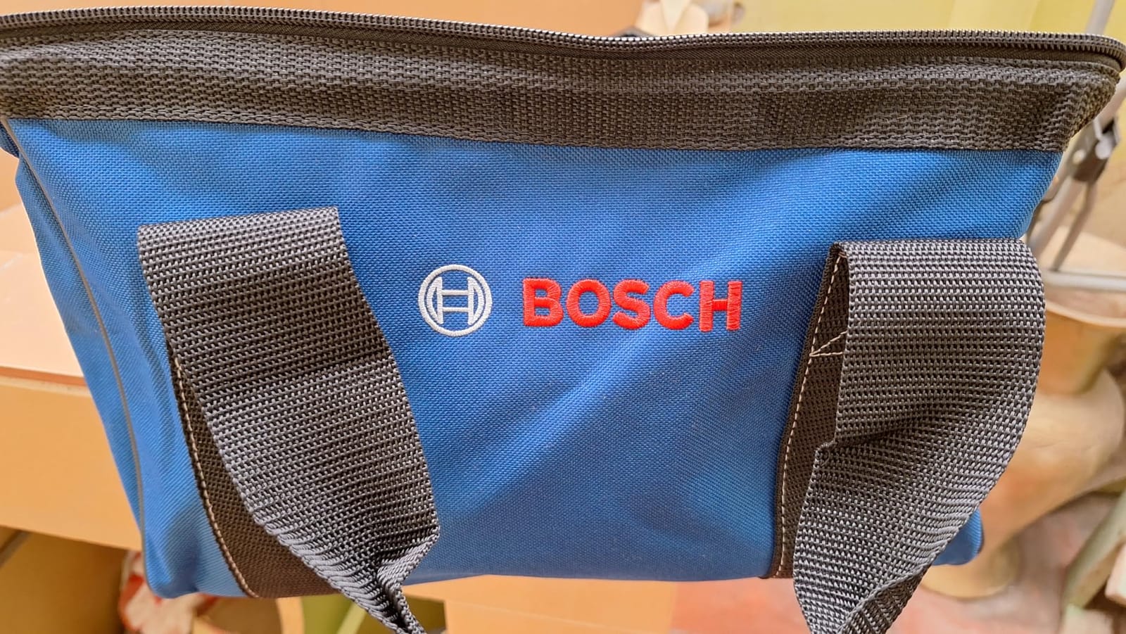 BOSCH GDX18V-1860CB15 18V Connected-Ready Two-In-One 1/4 In. and 1/2 In. Bit/Socket Impact Driver/Wrench Kit with (1) CORE18V 4 Ah Advanced Power Battery customer photo 1
