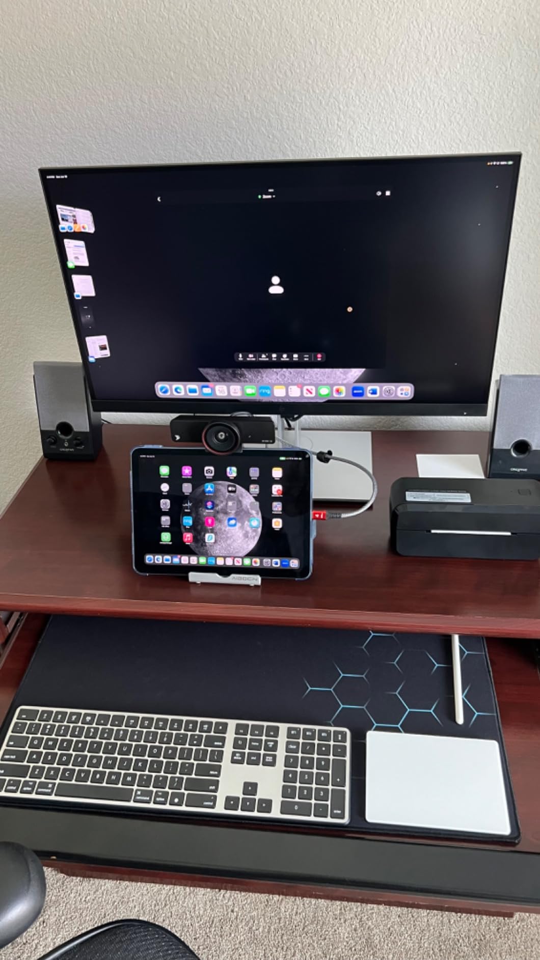 4K AI-Powered Conference Webcam with Microphones, 120° FOV, Zoom Certified customer photo 2