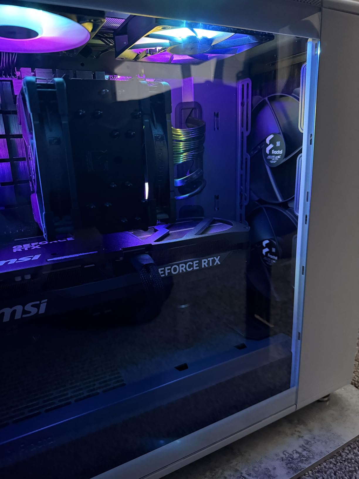 Fractal Design North Charcoal Black Tempered Glass Dark - Genuine Walnut Wood Front - Glass Side Panel - Two 140mm Aspect PWM Fans Included - Type C USB - ATX Airflow Mid Tower PC Gaming Case customer photo 1