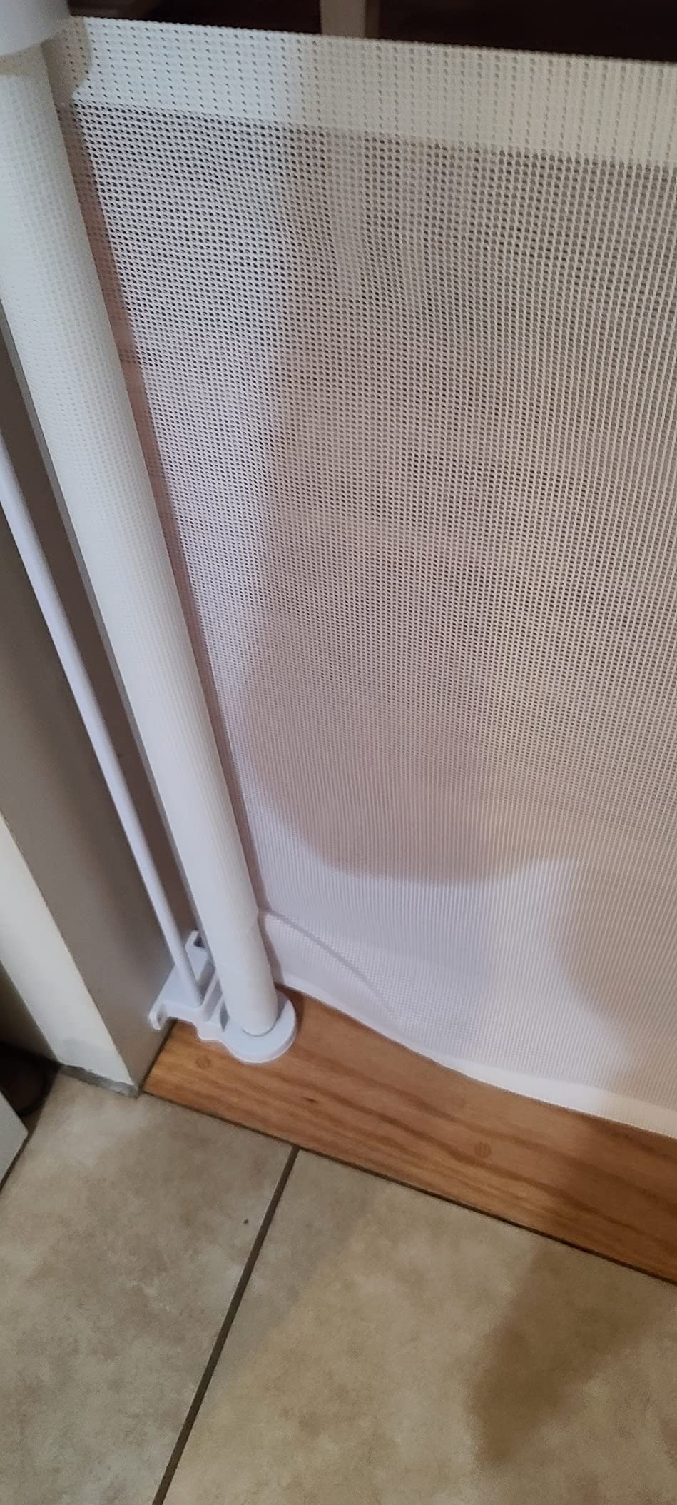 KISKIZ 110 Inch Extra Wide Retractable Baby Gate for Large Openings, White customer photo 2