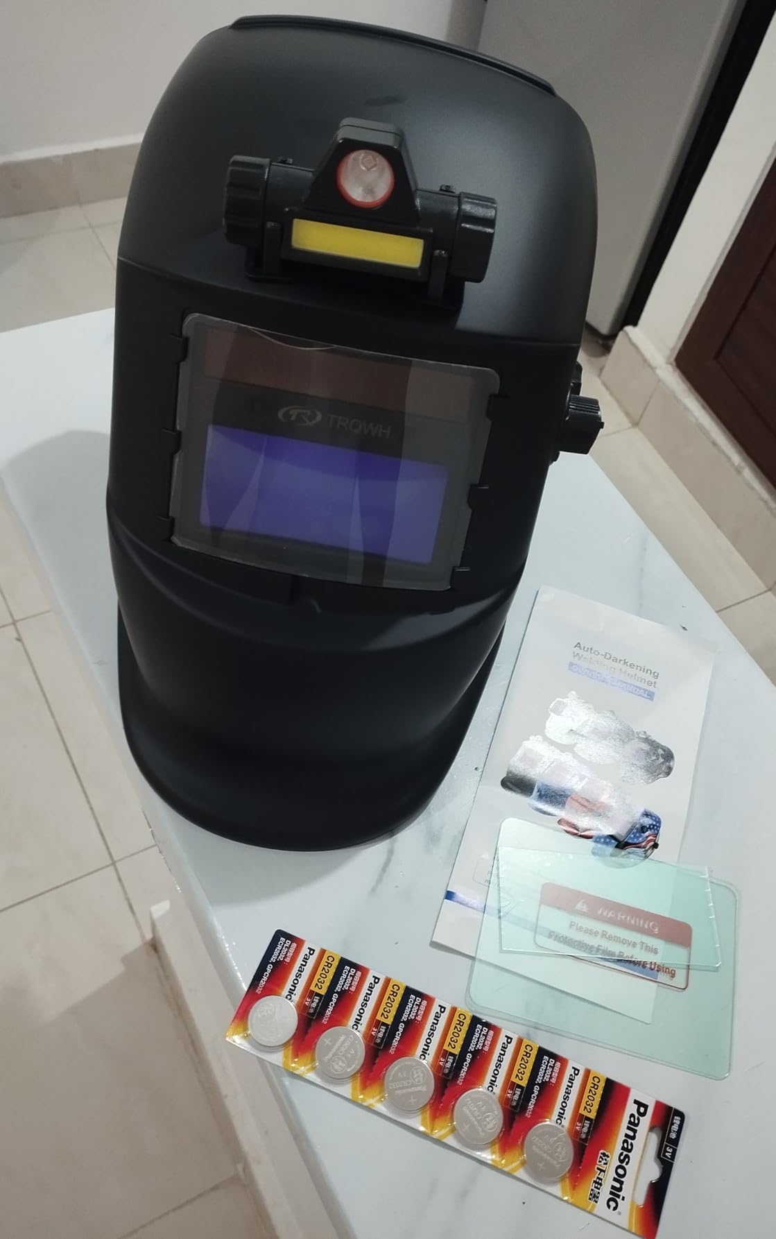 TRQWH Welding Helmet with Light True Color Auto Darkening Welding Helmets for Men Solar Powered Welding Hood with 2 Arc Sensor Wide Shade 4/9-13 for TIG MIG ARC Cool Welder Mask customer photo 2