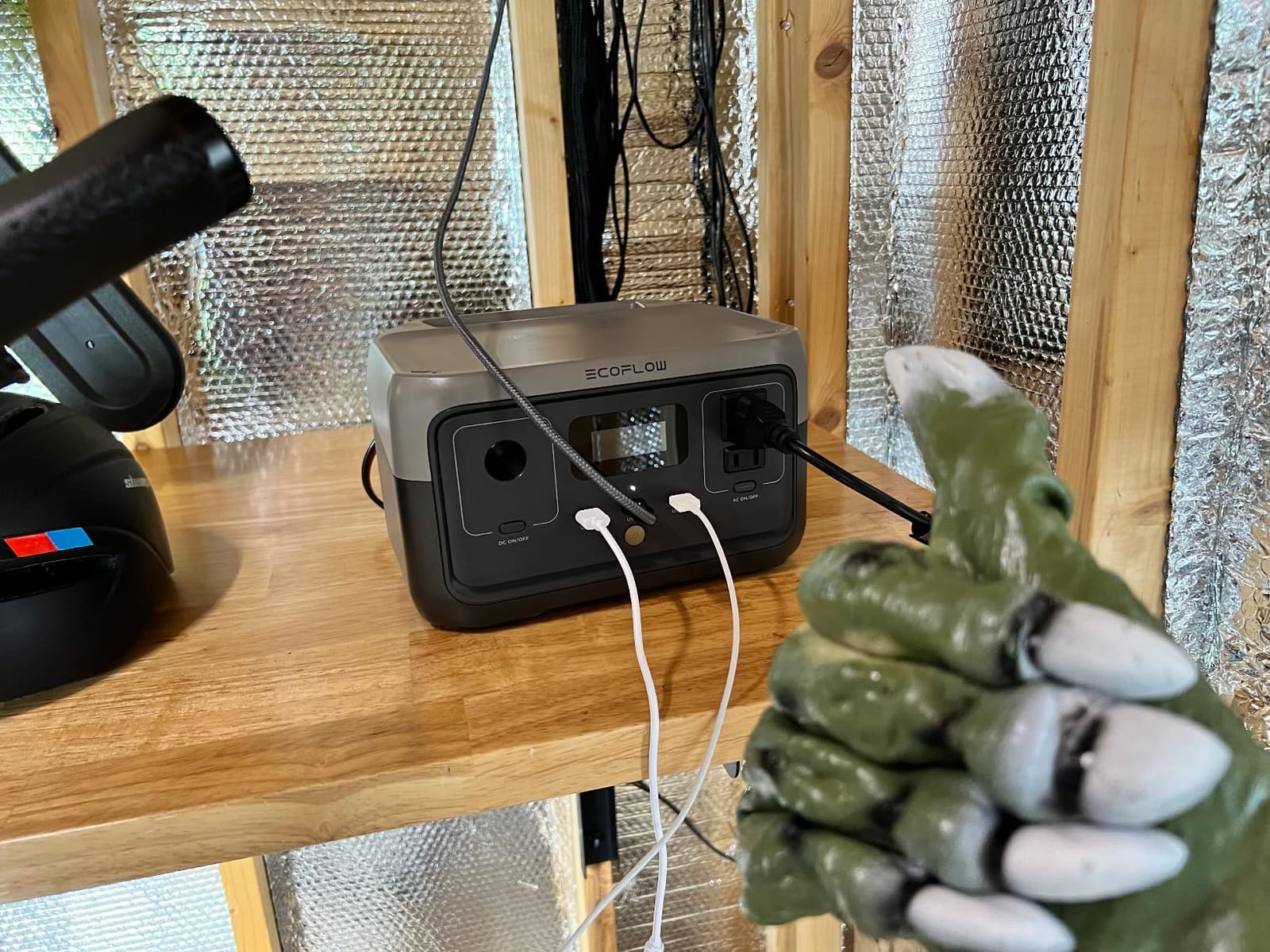 EF ECOFLOW Portable Power Station RIVER 2, 256Wh 300W customer photo 2