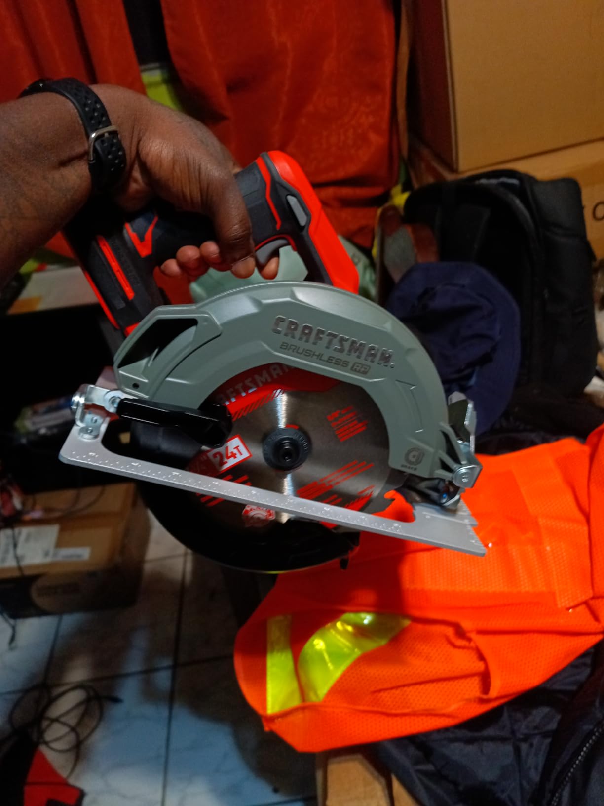 CRAFTSMAN V20 RP Cordless Circular Saw, 7-1/4 inch, Bare Tool Only (CMCS551B) customer photo 1