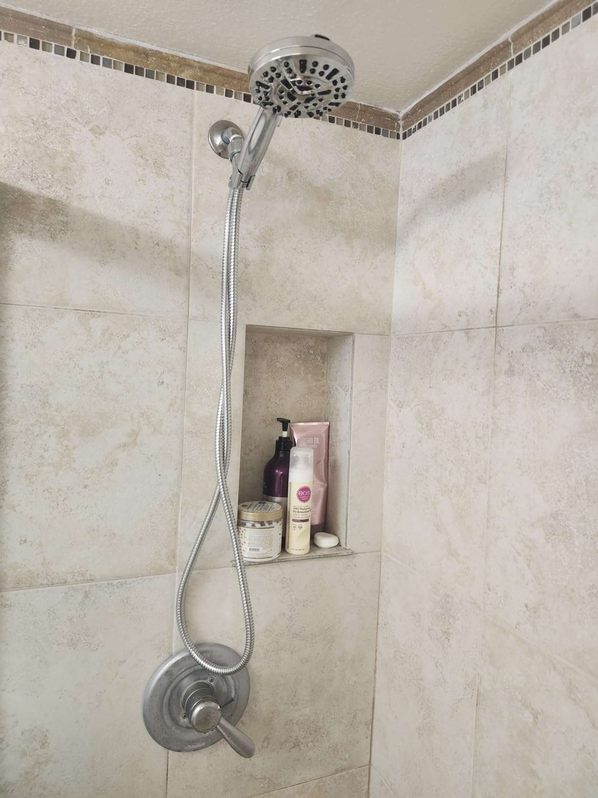 BESAQUO 9 Functions High Pressure Shower Head with Handheld,Built-in Pause Mode&Power Wash,Non-Clogging Nozzles,6ft Hose&Bracket customer photo 2