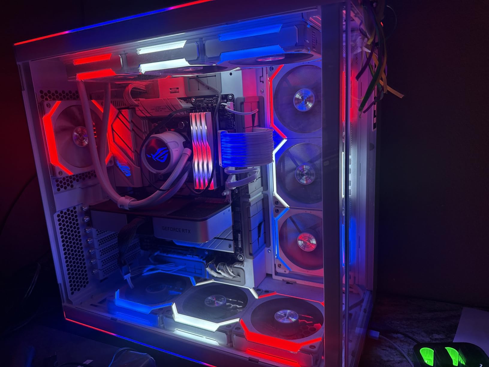 ASUS ROG Strix B650-A Gaming WiFi AMD B650 AM5 Ryzen™ Desktop 9000 8000 & 7000 ATX motherboard, 12 + 2 power stages, DDR5, 3x M.2 slot, PCIe® 4.0, 2.5G LAN, WiFi 6E, USB 3.2 Gen 2x2 Type-C®, Aura Sync customer photo 2
