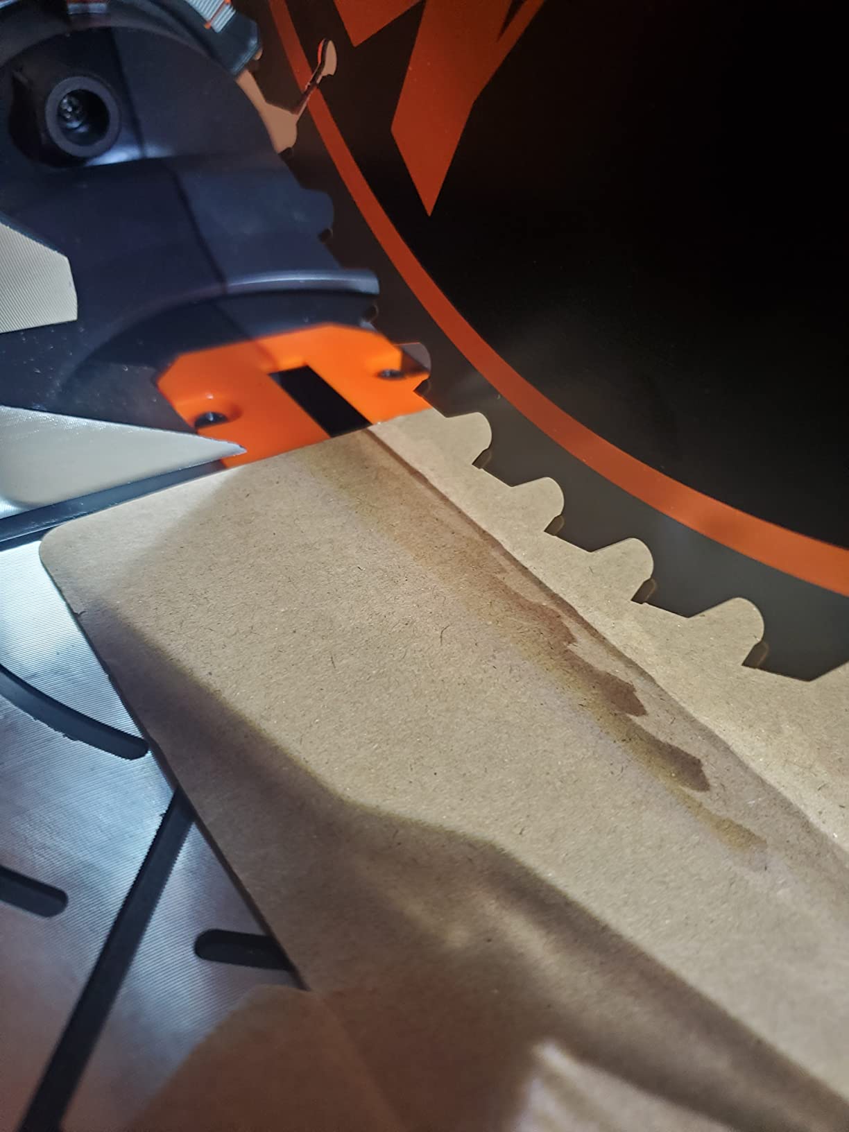 WEN MM1215 15-Amp 12-Inch Dual Bevel Sliding Compound Miter Saw with LED Cutline customer photo 1