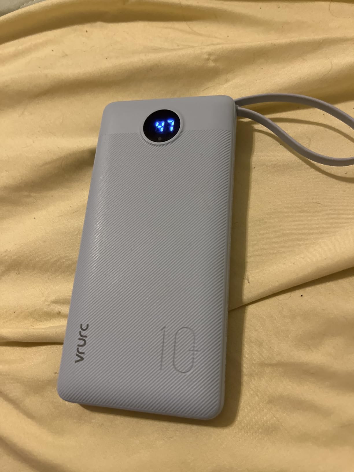 VRURC Portable Charger, Slim Power Bank Built-in 4 Cables, Travel Essential customer photo 1