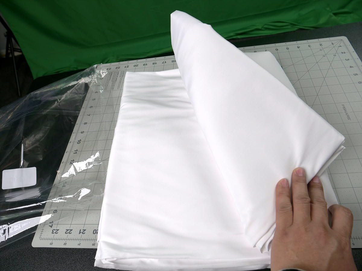 BEIYANG 10 Ft x 20 Ft Photography Backdrop Green Screen, Green Background Non-Reflective Fabric Wrinkle Resistance Photo Background for Photo Studio Shooting Props customer photo 1