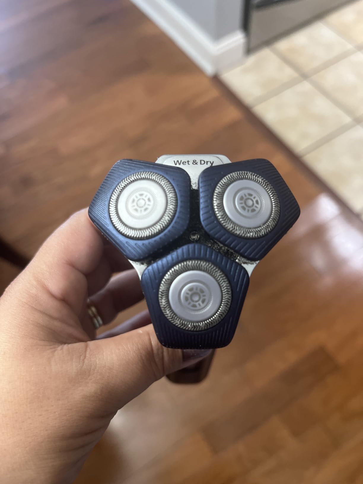 Philips Norelco 7200 Electric Shaver, Dark Chrome | 45 SteelPrecision Blades, SenseIQ Technology, Nano SkinGlide coating, 360° Flexible Heads, Pop-up Trimmer, S7885/85 customer photo 1