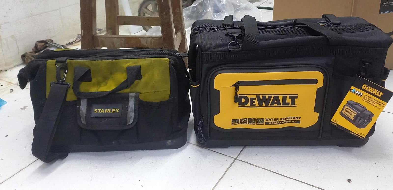 DEWALT Tool Bag, Water Resistant, Hard Bottom, 20-inch, Professional Tool Tote with Organization (DWST560104) customer photo 1