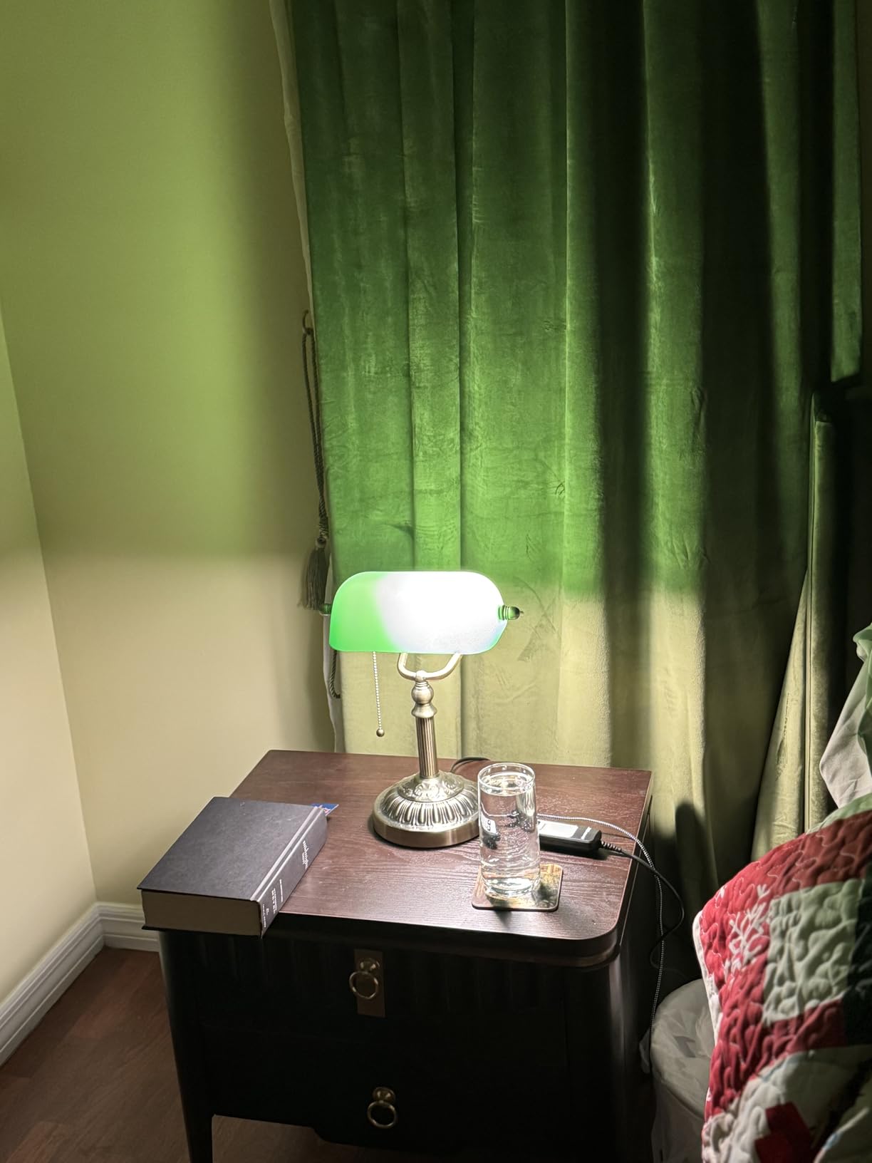 Bankers Desk Lamp with USB-A Charging Port, Vintage Desk Lamps with Pull Chain Green Glass, Antique Brass Banker's Lamp for Home Office Library customer photo 2