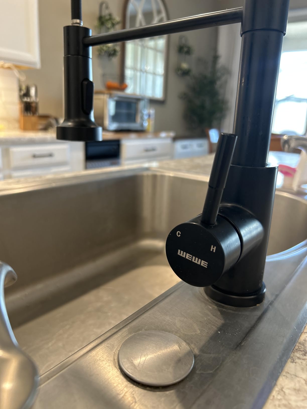 WEWE Touchless Kitchen Faucet, 2-Mode Sprayer, Brushed Nickel, Pull-Down customer photo 1