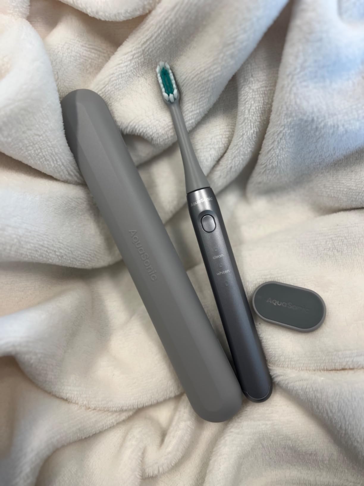 Aquasonic Icon Micro-Vibrating Sonic Toothbrush - ADA-Accepted - Mint customer photo 1