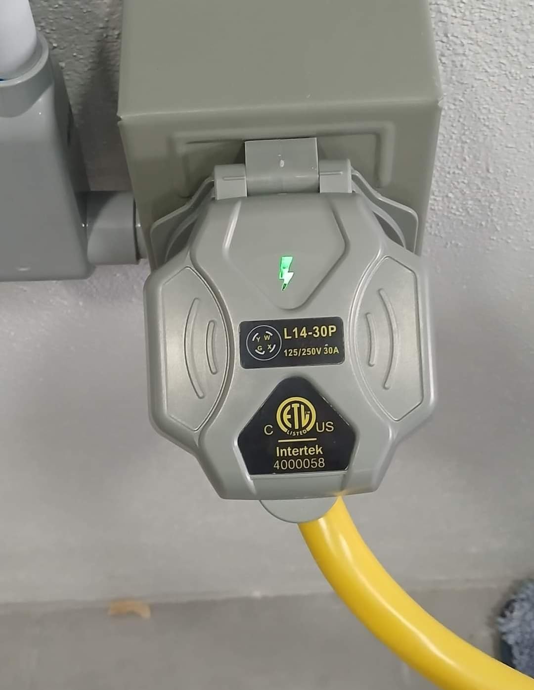 PlugSaf 50FT 30 Amp Generator Cord 4 Prong, 10AWG 125/250V 3750/7500W STW customer photo 2