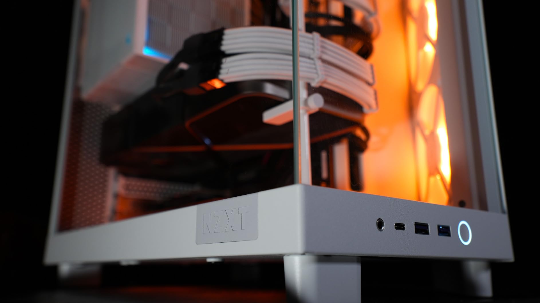 NZXT H6 Flow | CC-H61FB-01 | Compact Dual-Chamber Mid-Tower Airflow Case | Panoramic Glass Panels | High-Performance Airflow Panels | Includes 3 x 120mm Fans | Cable Management | Black customer photo 2
