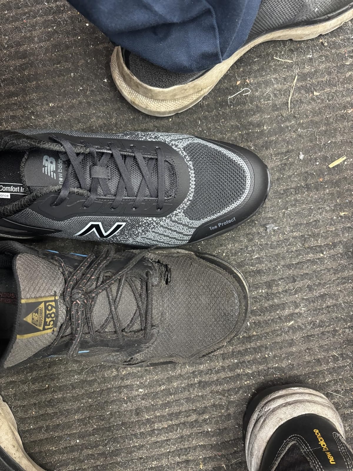 New Balance Men's Composite Toe Safety Shoe Speedware – Slip Resistant, Puncture Resistant, Electrical Hazard customer photo 2