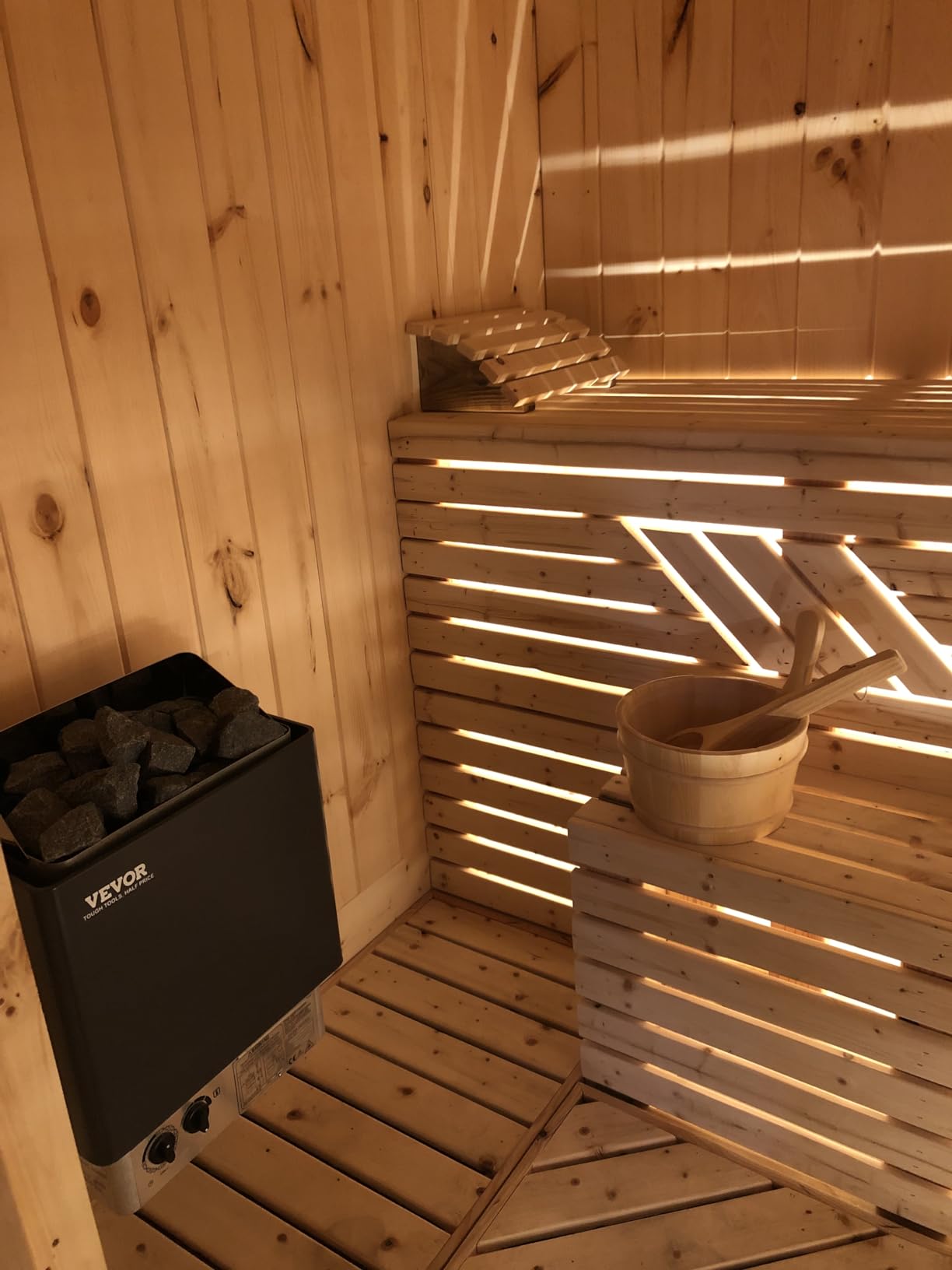 VEVOR Sauna Heater,220V Electric Sauna Stove, Steam Bath Sauna Heate 3h Timer and Adjustable Temp for Max. 176-318 Cubic Feet, Home Hotel Spa Shower Use (6KW) FCC Certification customer photo 1