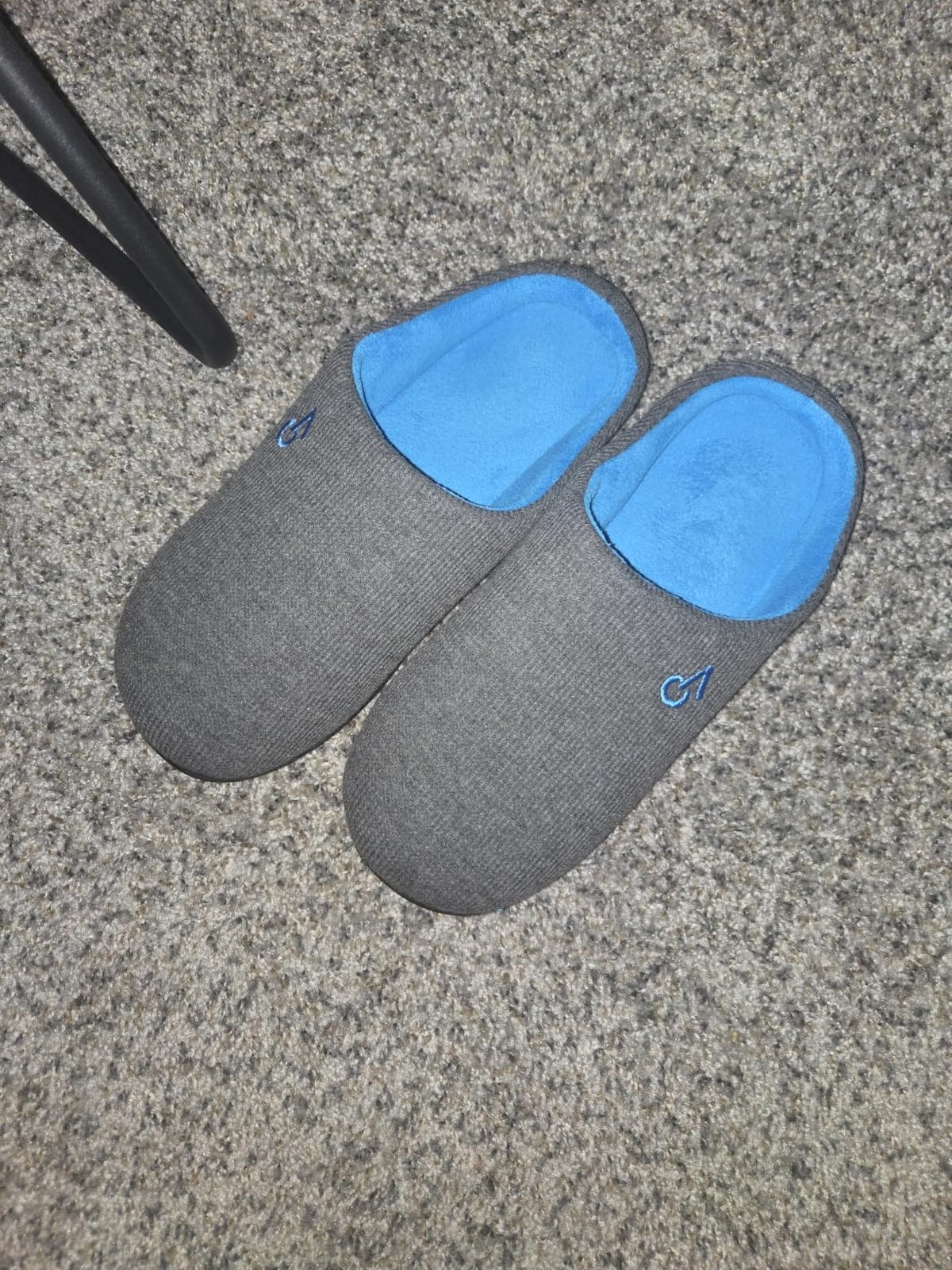 VeraCosy Men's Two-Tone House Slippers Memory Foam Indoor Rubber Sole customer photo 2