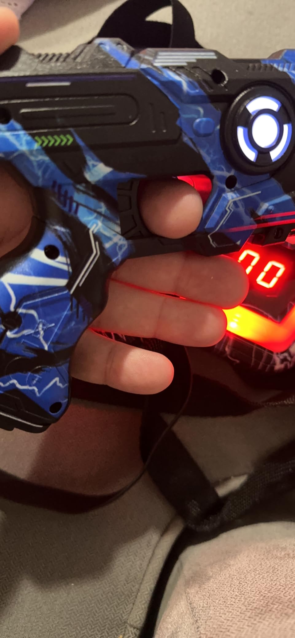 Laser Tag Guns Set of 2 with Digital LED Score Display Vests Laser Tag Inoor Outdoor Toys for Kids Ages 8 9 10 11 12+ Boys Girls Children Teens Adults Birthday Gifts Toys Christmas Blue/Red customer photo 2