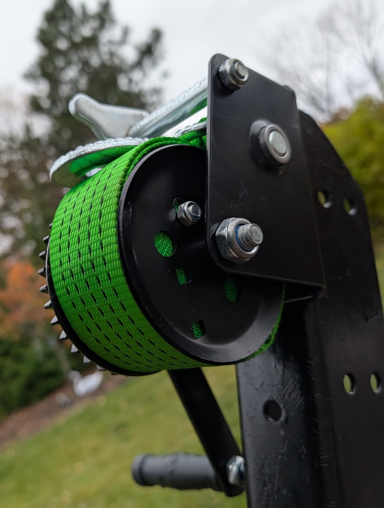 3500lbs Heavy Duty Boat Trailer Winch with 32FT Strap,2-Way Ratchet 4:1/8:1 Gear Trailer Winch,Portable Hand Crank Winch for Boat, Truck, Trailer, RV, ATV, Jet Ski customer photo 2
