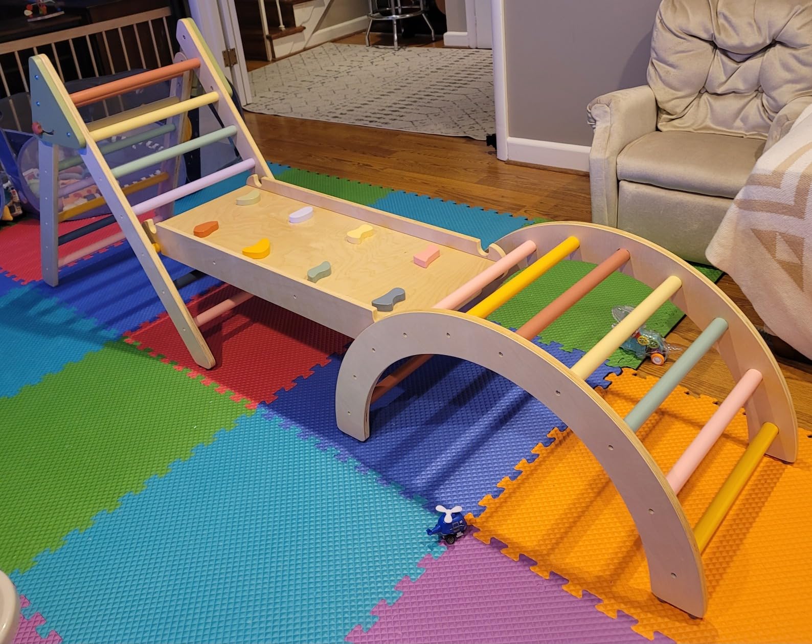 LOL-FUN Foldable Pikler Triangle Climbing Toy with Slide for Toddlers 1-3 customer photo 1