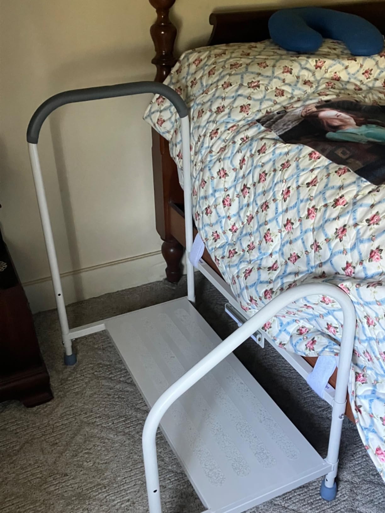 step2bed Deluxe Bed Rails for Elderly Adults - Adjustable Height Bed Safety Rail for Seniors with Cane Holder, LED Light, Mesh Bag, Handicap Grab Bars and More - Premium Bed Side Step Assist Device customer photo 2