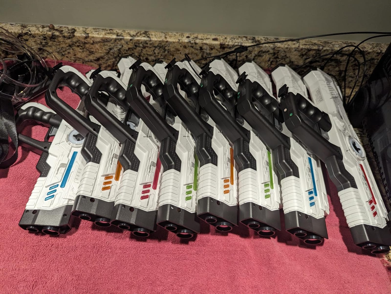 Winyea Tag Rechargeable Laser Tag, Lazer Tag Guns for Kids Gifts for Teens & Adults, Family Games and Teenage Group Activity Outdoor Cool Toy, Ages for 8 9 10 11 12+ Years Old Boys & Girls customer photo 2