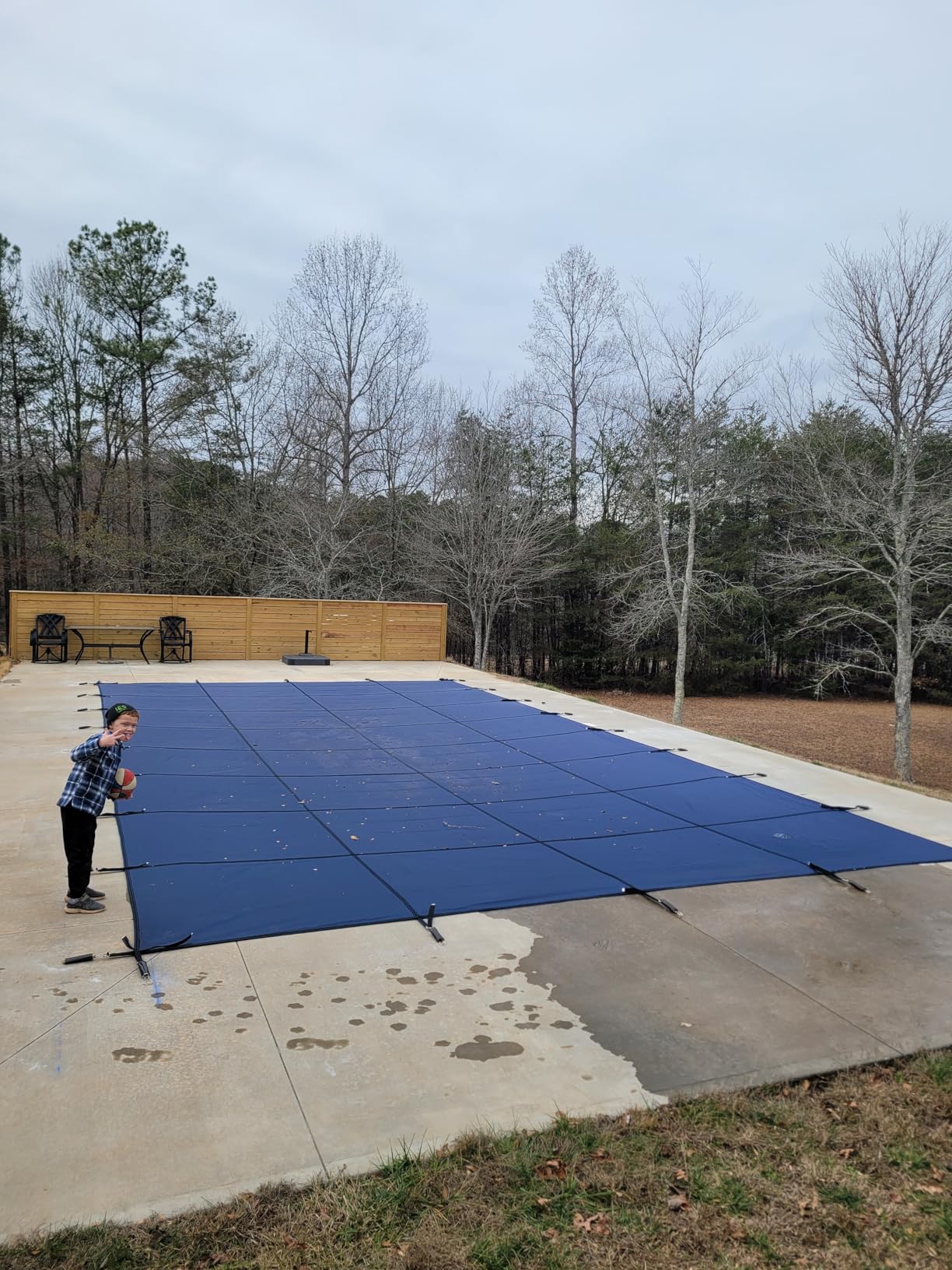iCOVER Inground Pool Safety Cover, Fits 16x32ft Rectangular Pools with 4x8ft Center End Step, Winter Pool Covers for Inground Pools, Safety Pool Covers, Triple Stitched High Strength, Blue customer photo 1