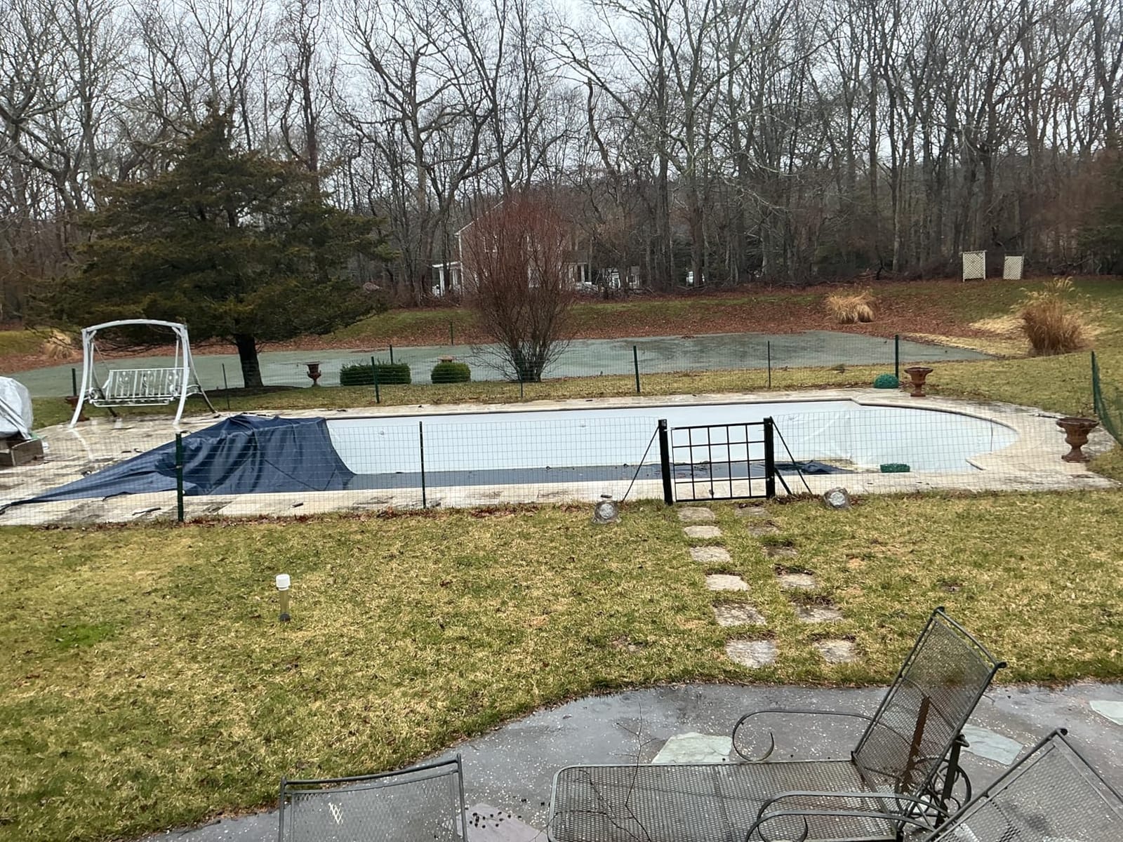 iCOVER Inground Pool Safety Cover, Fits 16x32ft Rectangular Pools with 4x8ft Center End Step, Winter Pool Covers for Inground Pools, Safety Pool Covers, Triple Stitched High Strength, Blue customer photo 2