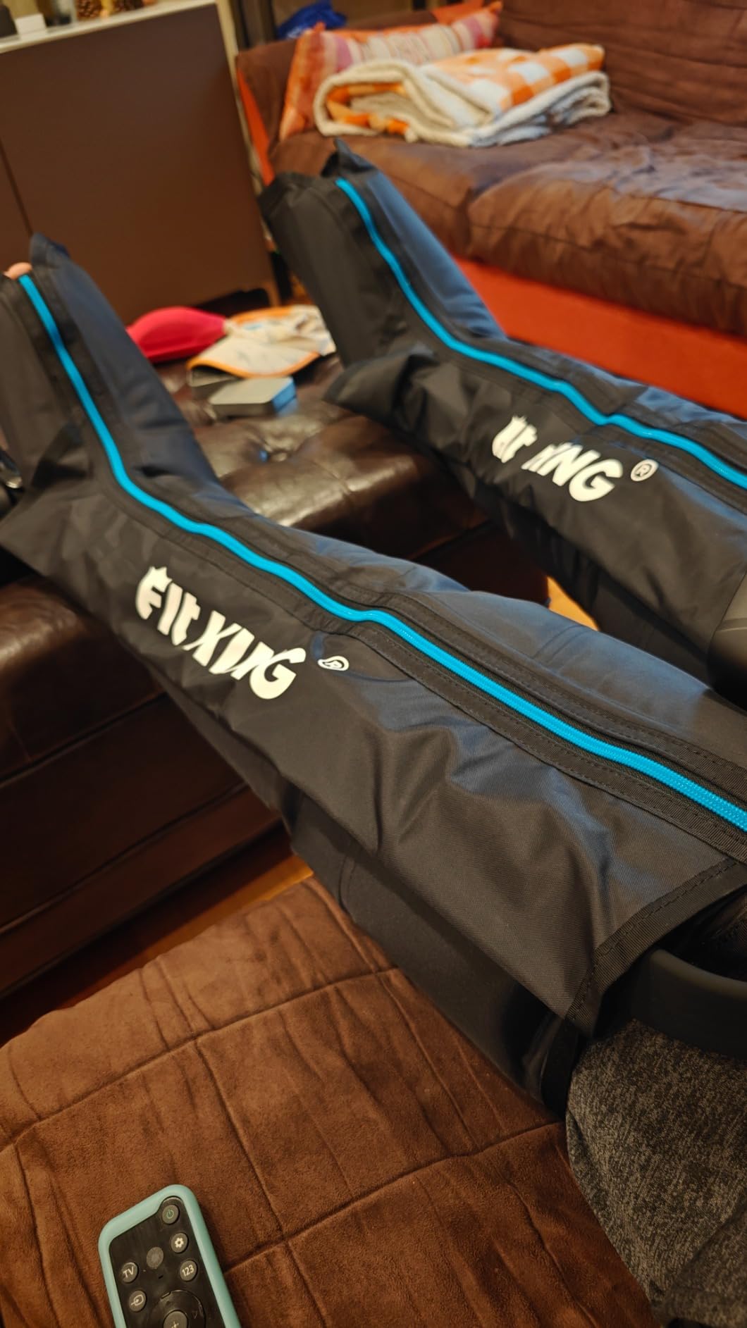 FIT KING Air Compression Leg Massager Recovery System Cordless L | FSA-HSA, Full Leg Compression Boots, Professional Compression Therapy, Athlete Recovery, Improved Circulation, Rechargeable customer photo 1