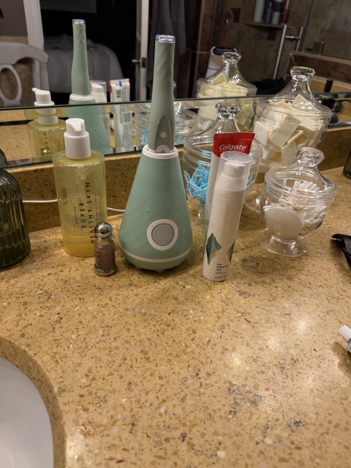 Tao Clean UV Sanitizing Sonic Toothbrush and Cleaning Station, Electric Toothbrush, Dual Speed Setting, Seaglass Green customer photo 2