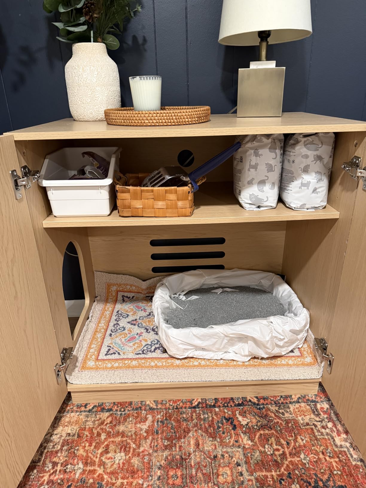 Amunrbrek Large/Tall Litter Box Enclosure, Modern Wooden Litter Box Furniture for XL Litterbox with Hidden Storage as Sideboard Cabinet (Black) customer photo 1