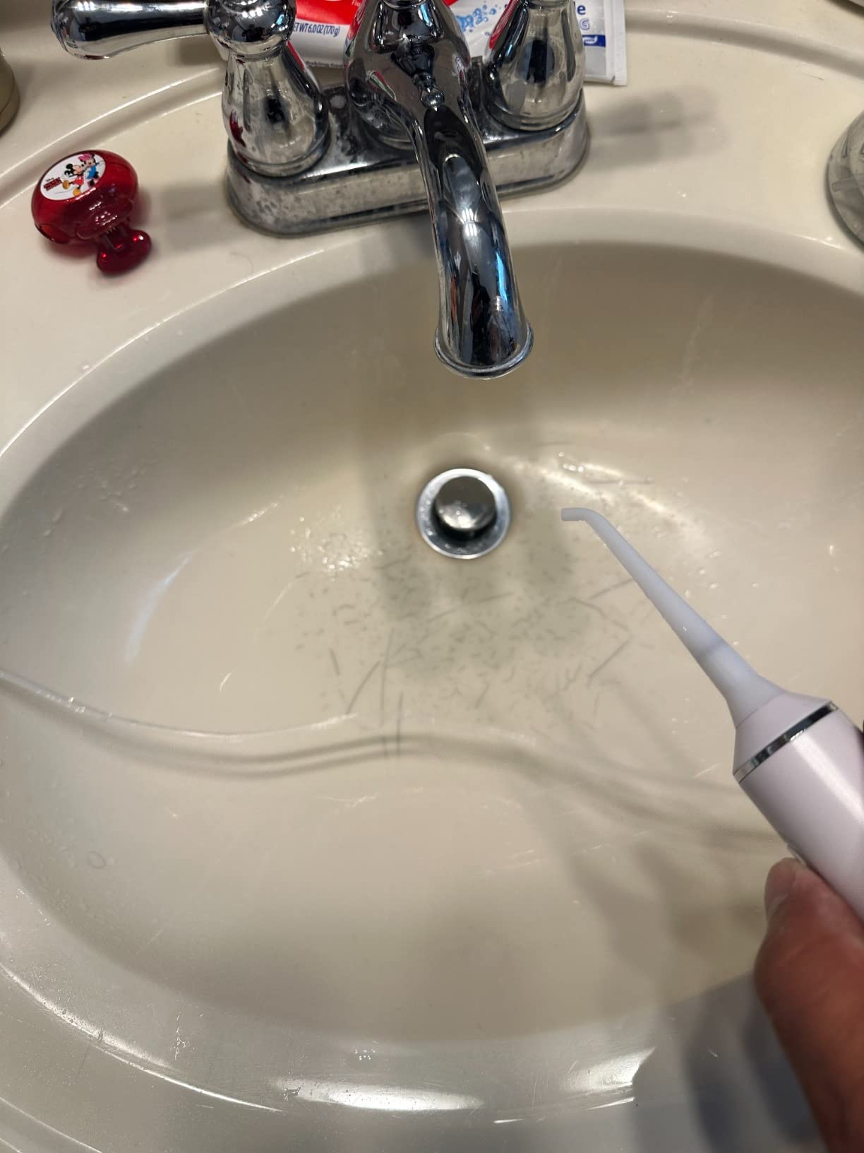 Electric Toothbrush with Water flosser, 2 in 1 Teeth Cleaning Kit, Toothbrush and Water flosser Combo, Travel Toothbrush with Water Bottle(White) customer photo 1